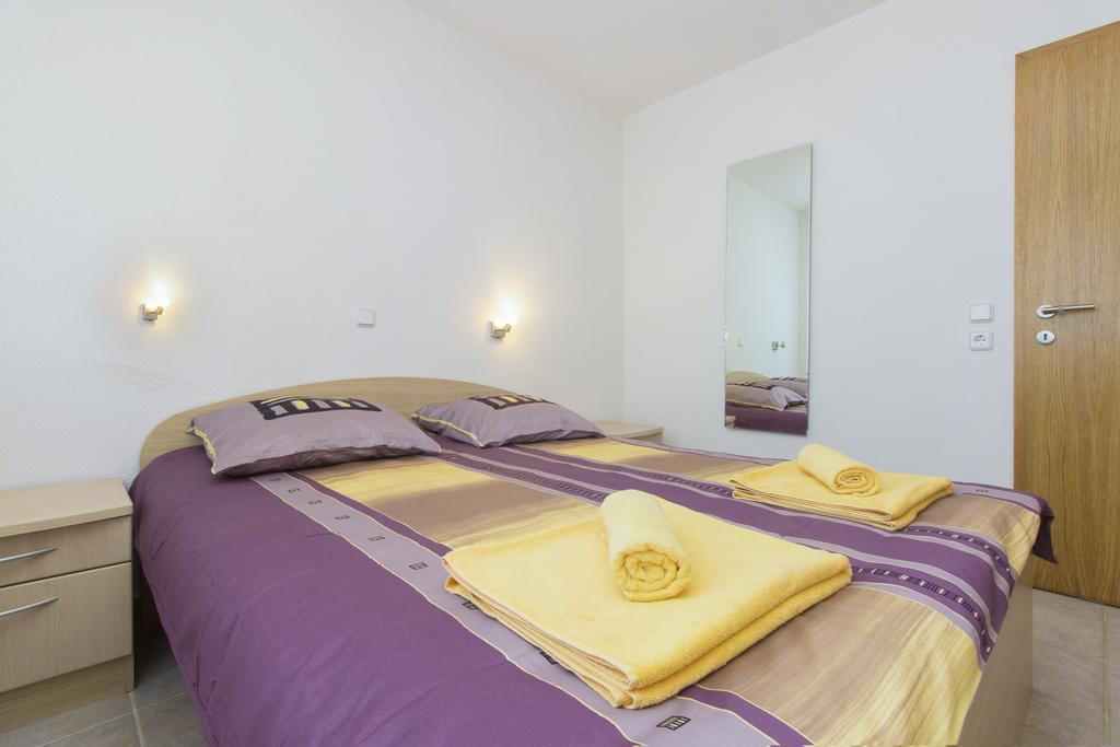 Apartments Zoran Pirovac Dış mekan fotoğraf