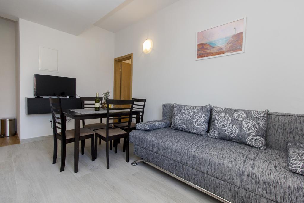 Apartments Zoran Pirovac Dış mekan fotoğraf