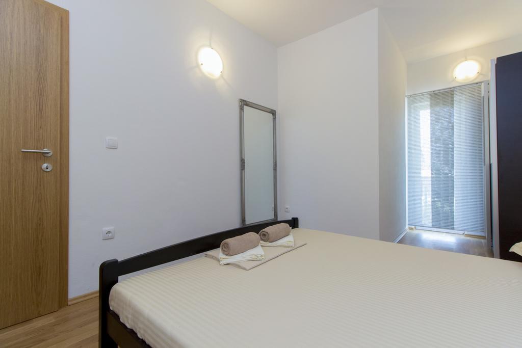 Apartments Zoran Pirovac Dış mekan fotoğraf