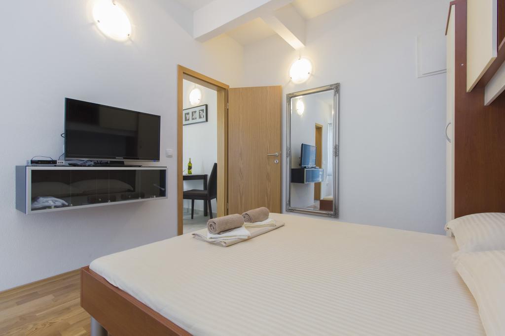 Apartments Zoran Pirovac Dış mekan fotoğraf