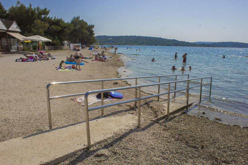Apartments Zoran Pirovac Dış mekan fotoğraf